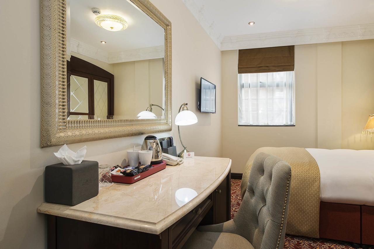 The George Street Hotel Oxford Exterior foto A room at the hotel